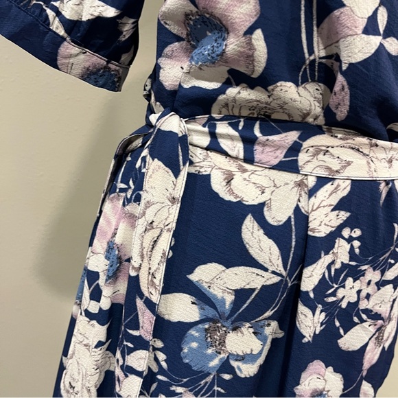Short sleeves navy Floral maxi Wrap Dress - Picture 3 of 12